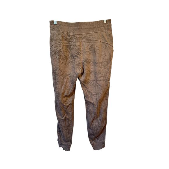 LULULEMON Warm Down Jogger 7/8 Length
Thread Dye Rover Black Sz 10 Gorpcore Cozy - Picture 6 of 8